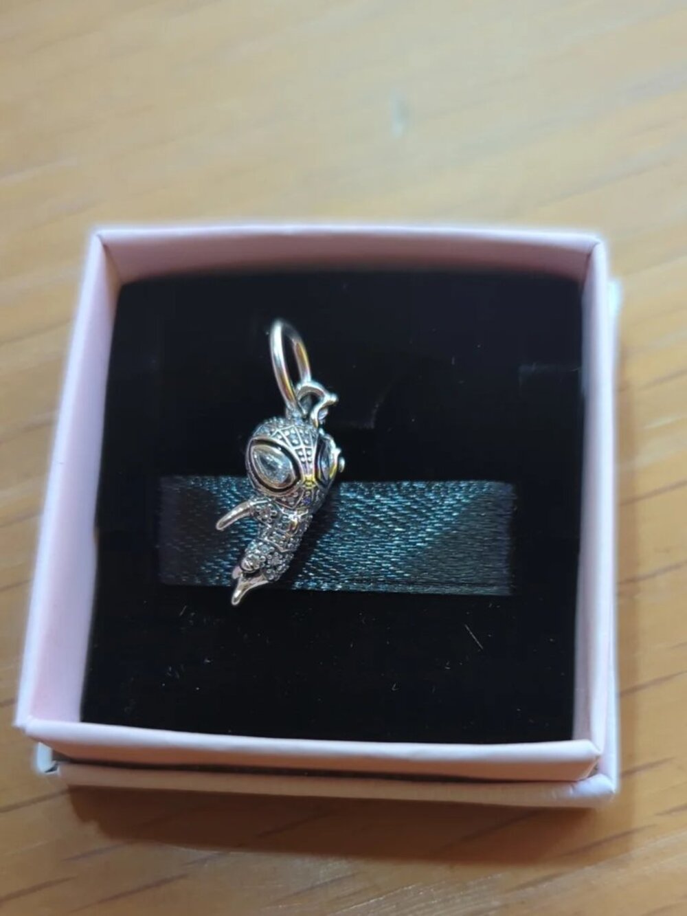 Pandora Marvel Spider-Man Pavé Pendant brand new sterling silver